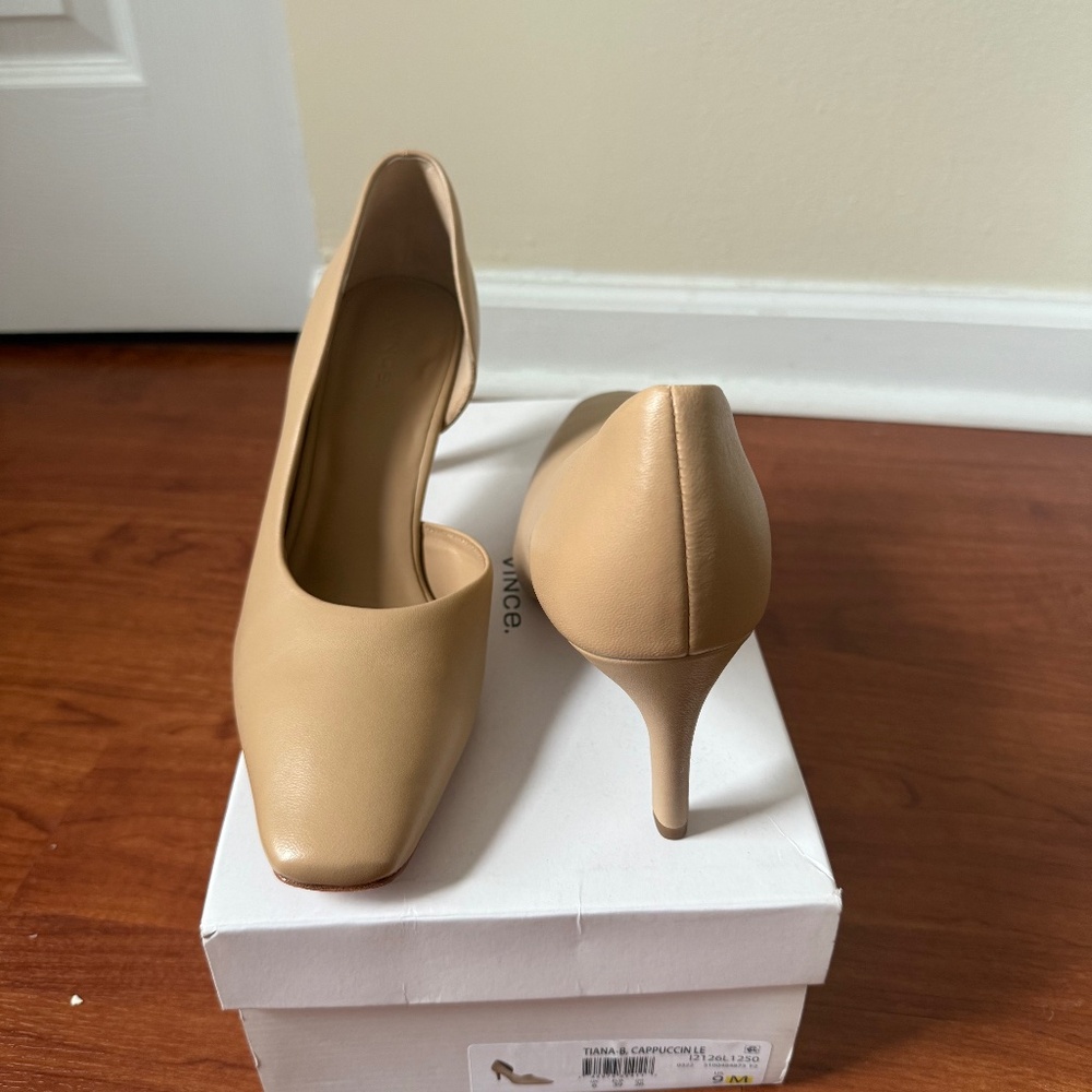Vince Nude Heels Size 9 Brand New
